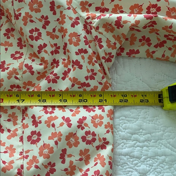 Women’s Lands’ End pink & orange floral trench coat trending fall 2025 - Picture 7 of 10